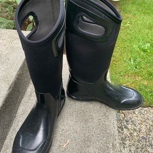 Bogs Black Hampton Women’s Tall Boot, size 8